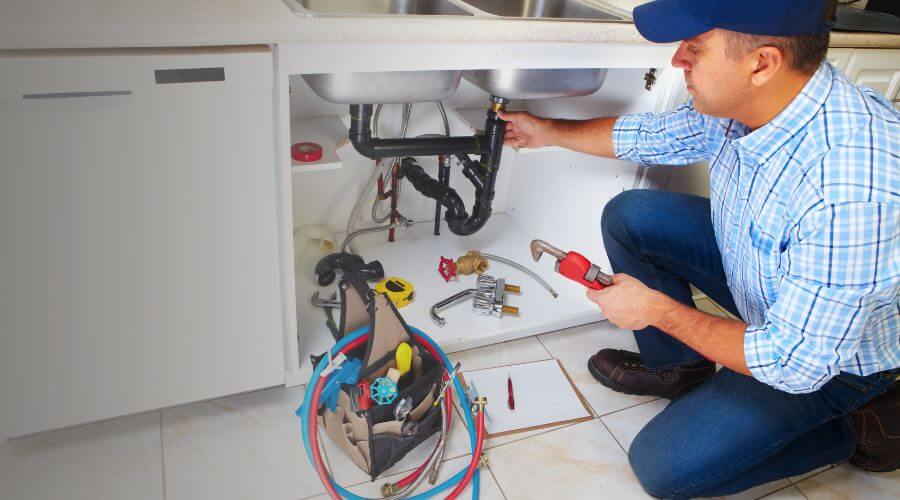 Local water heater installation in Otter Creek, FL